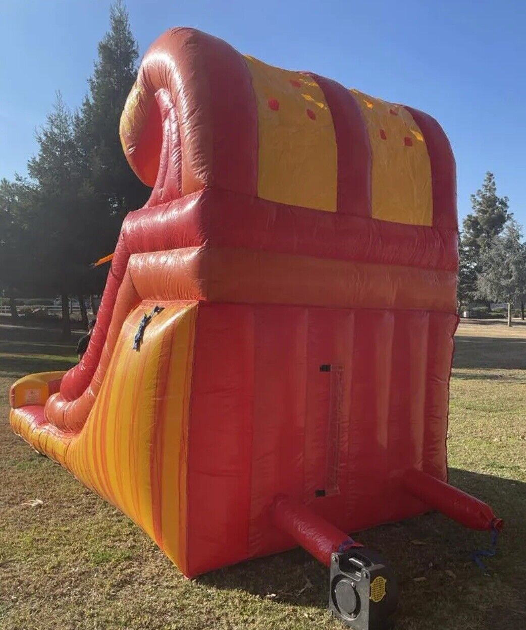 12ft COMMERCIAL GRADE LAVA WAVE WATERSLIDE